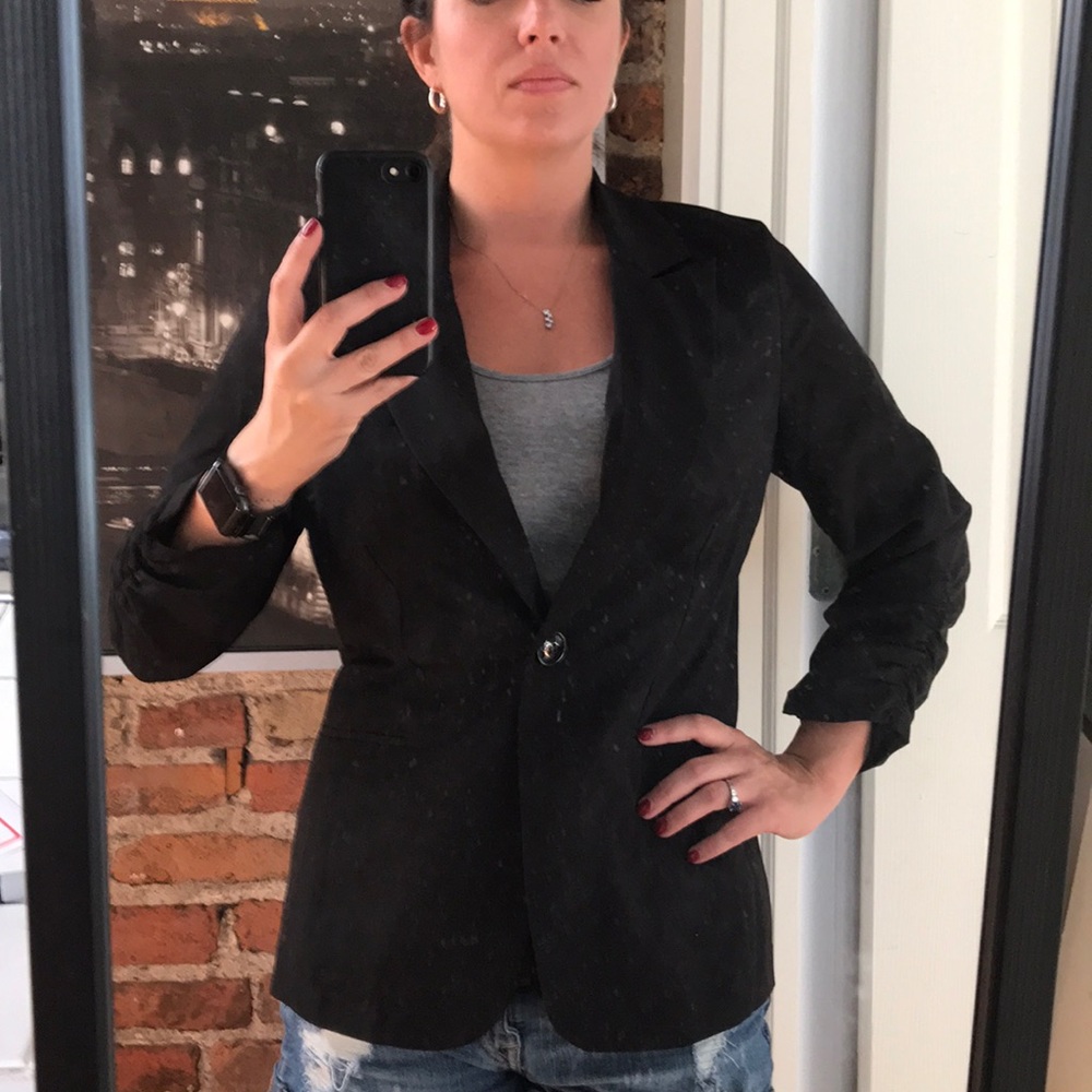 Blazer (fits size 6) rouched 3/4 sleeve